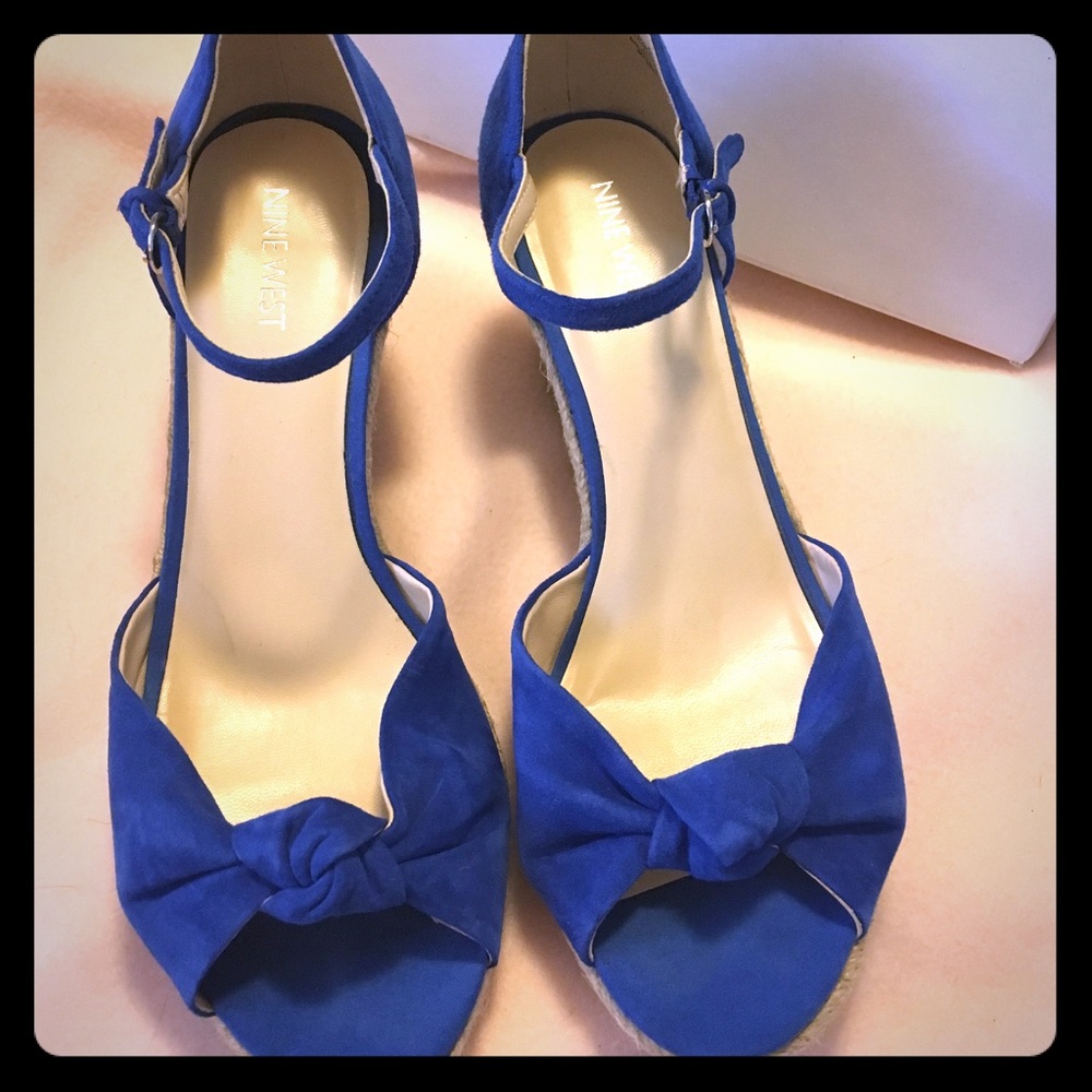 Blue suede espadrilles